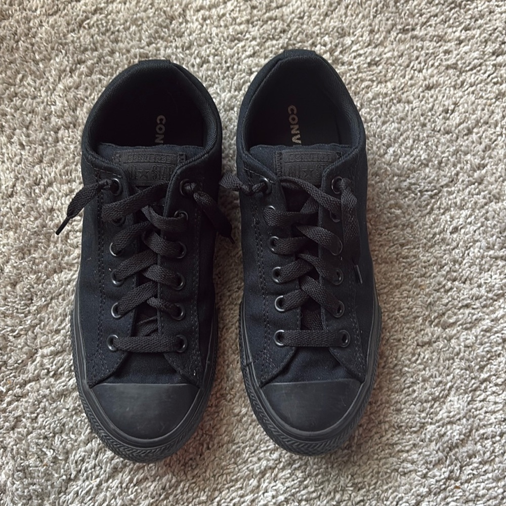Converse, black. Size 5